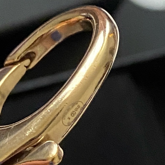 🖤🖤Chanel Medallion Keychain/ Bag charm - Picture 4 of 8